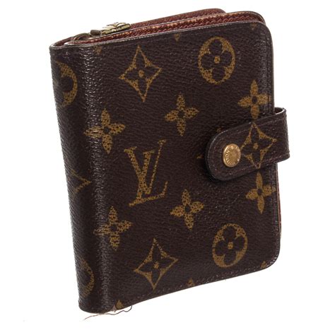 tiny louis vuitton wallet